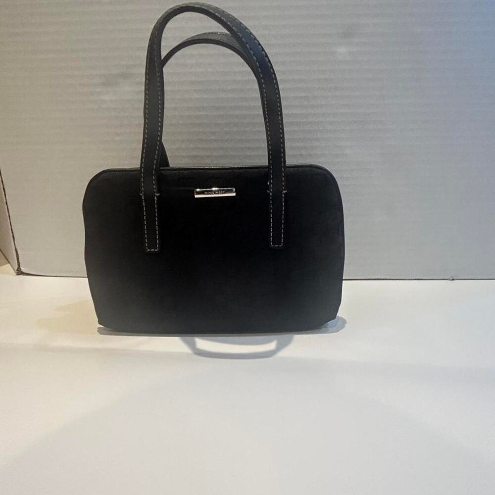 Black nine west handbag with